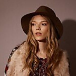 rag & bone Floppy-Brim Wool Fedora Hat, Burgundy, Size M